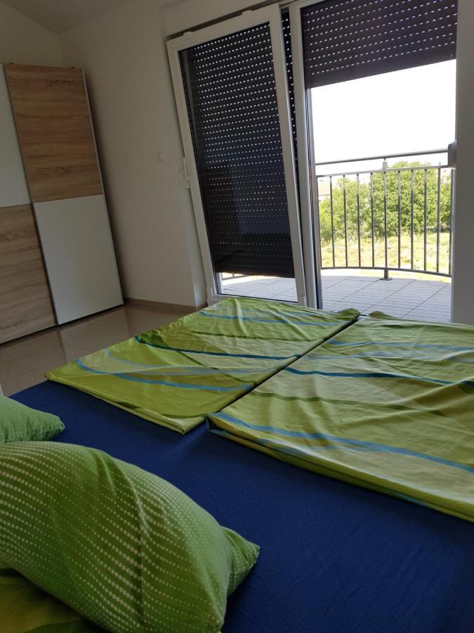 Apartmani Zaric Malinska Buitenkant foto