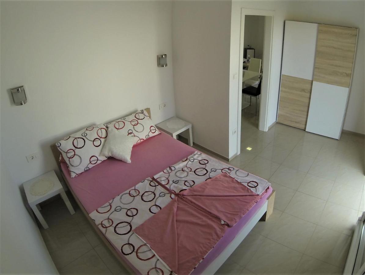 Apartmani Zaric Malinska Buitenkant foto