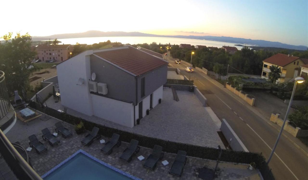 Apartmani Zaric Malinska Buitenkant foto