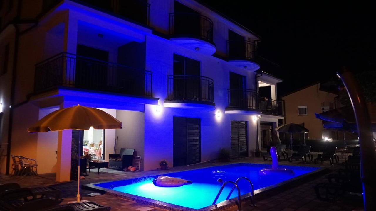 Apartmani Zaric Malinska Buitenkant foto