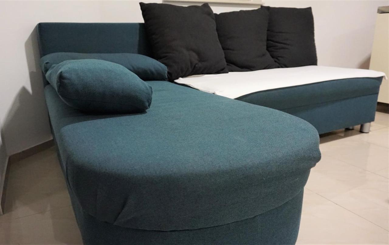 Apartmani Zaric Malinska Buitenkant foto