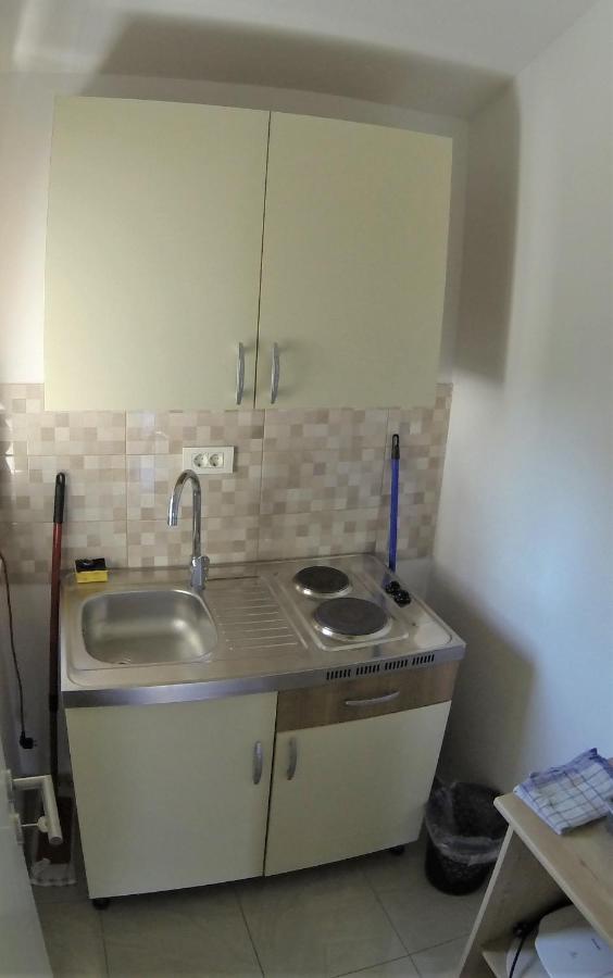 Apartmani Zaric Malinska Buitenkant foto